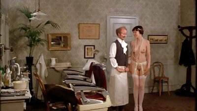 MILF bionda formosa video sesso anale gratis fa sesso con la sua assistente dopo l'ispezione dell'ufficio