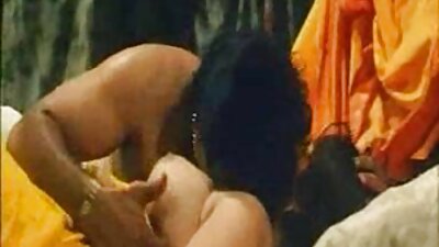 Una coppia di troie tettone viene video porno anale gratis vista scopare in un caldo trio